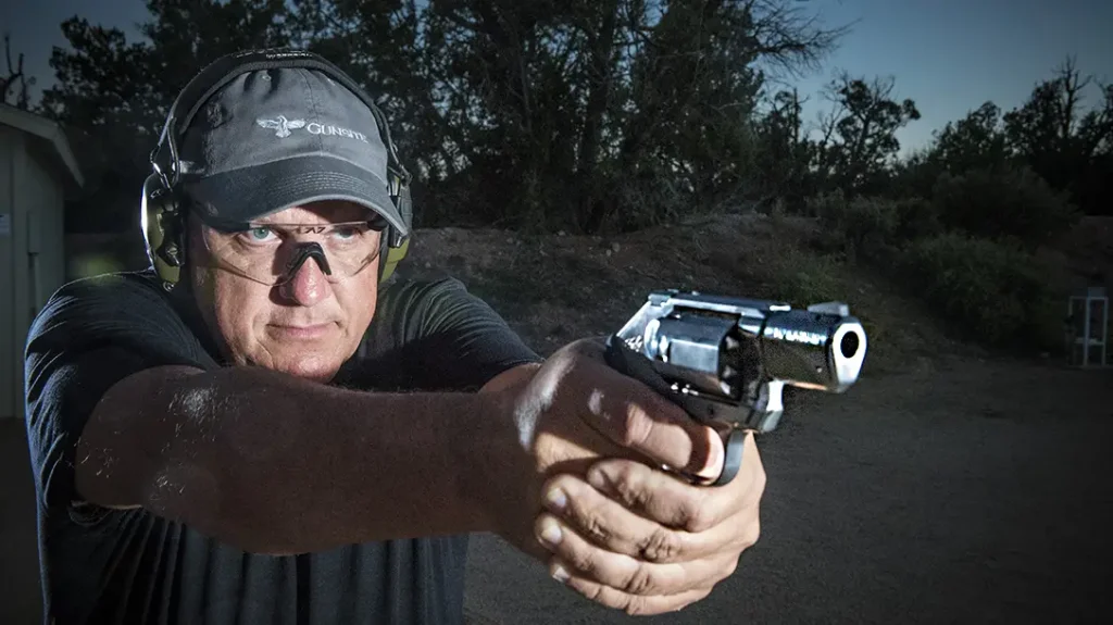 how revolvers work