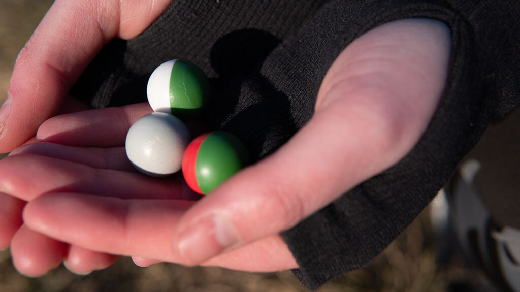 The white and green rounds are the Inert Projectiles, the green and red ones are the Pepper Projectiles, and the all-white ones are the Kinetic Projectiles.