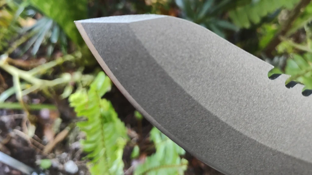The blade tip of the TOPS Knives Brush Wolf is designed for easy boring through leather or wood.