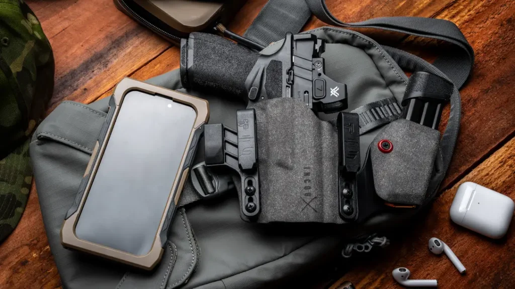 Engineered for carry, the Echelon 4.0C retains the key features of the full-size model.