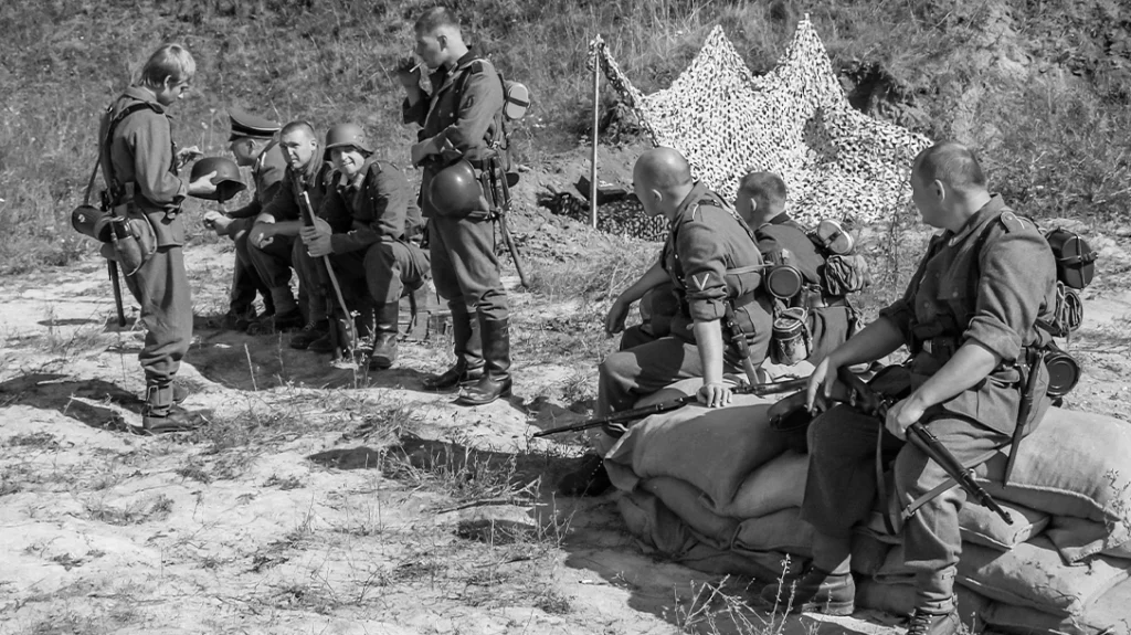 Recreation of ww2 nazi soldiers.