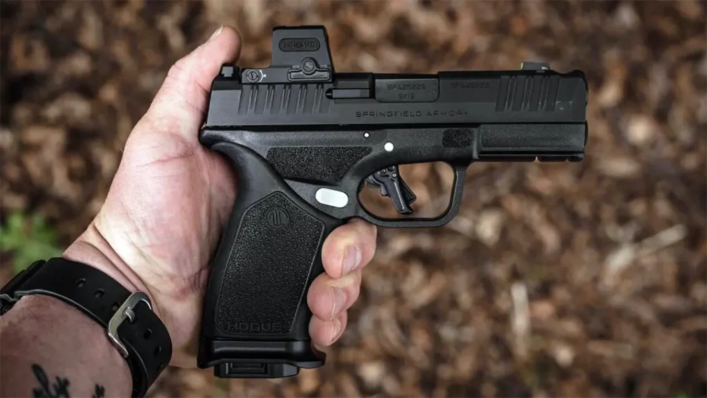 LTT upgrades the Springfield Hellcat Pro and Hellcat Pro Comp.