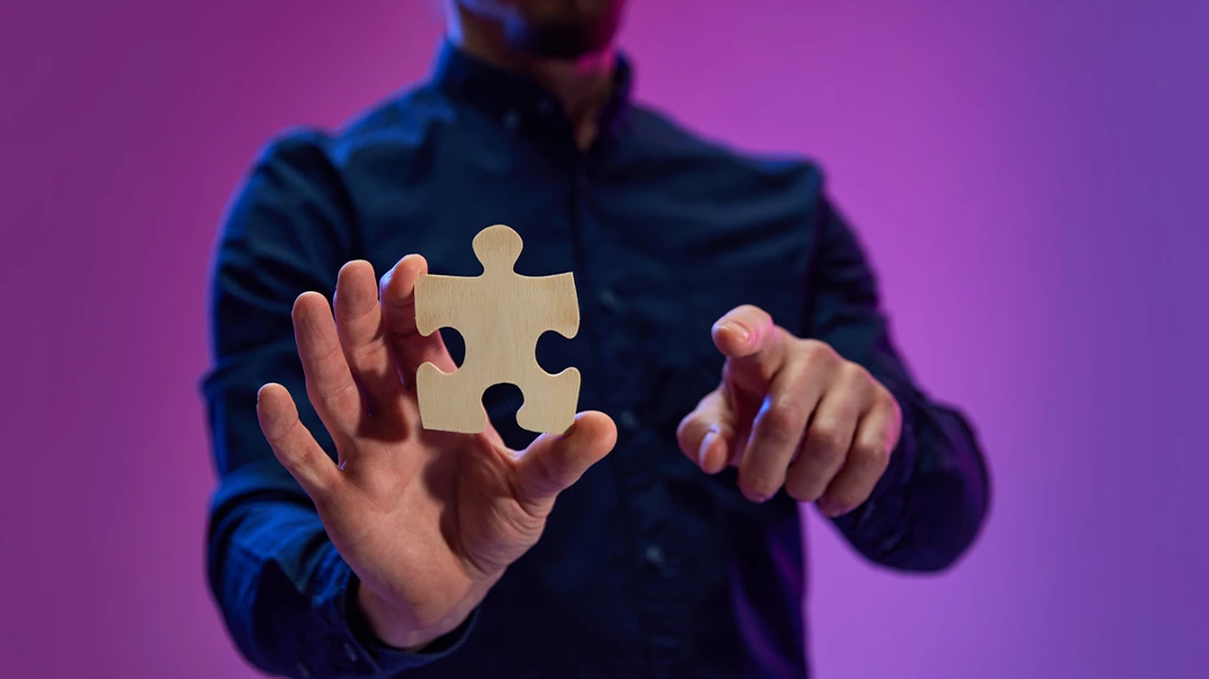 Learn to be a leader and excel at escape rooms.