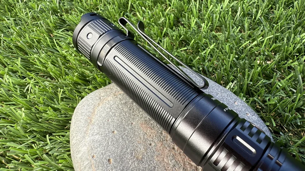 Despite all that power, the light is small enough to carry daily without noticing it’s there.