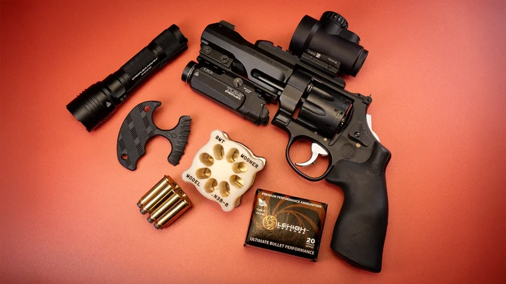 A two-piece barrel system—stainless steel liner tensioned inside an alloy shroud—gives rifle-like bore alignment and helps shrink groups.